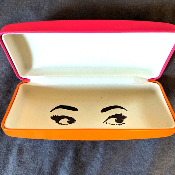 kate spade Accessories - Kate Spade Sunglasses Case